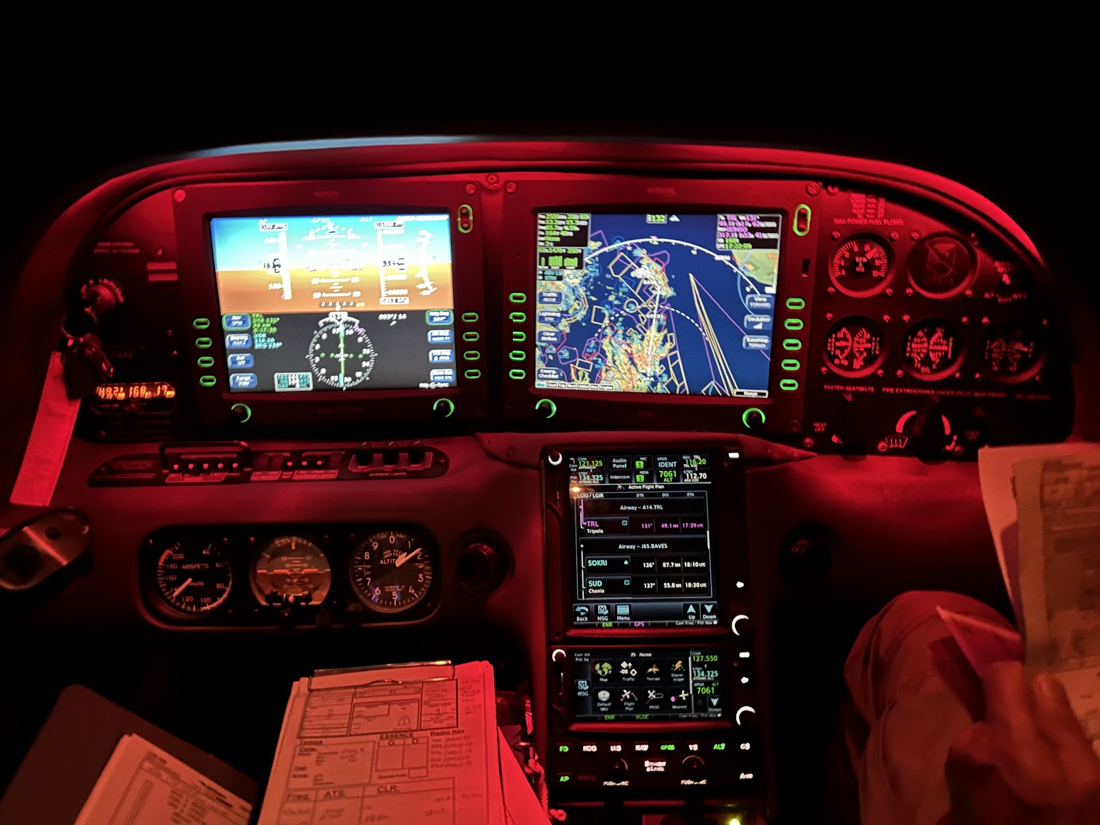 Le cockpit du CIRRUS SR22 D-ERAO